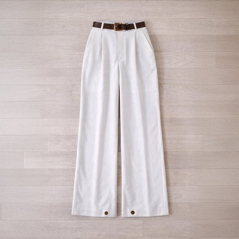 Pants Women's White and Cream Bottoms. NEW!